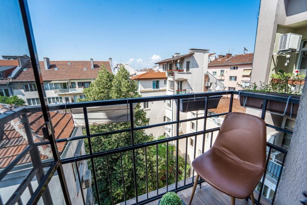 Central Apartment 2Bd Next To Vitosha Bul. Sofia Exteriör bild